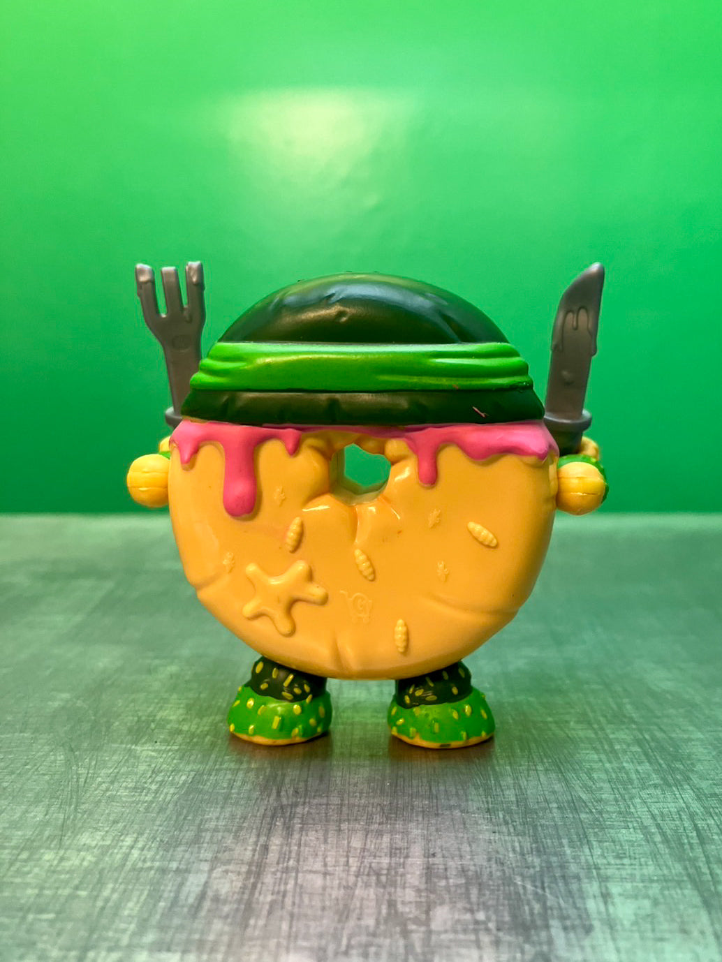 The Grossery Gang ・Bug Strike・Dodgey Donut / グロッサリーギャング・バグストライク・ダッジードーナッツ・アクションフィギュア