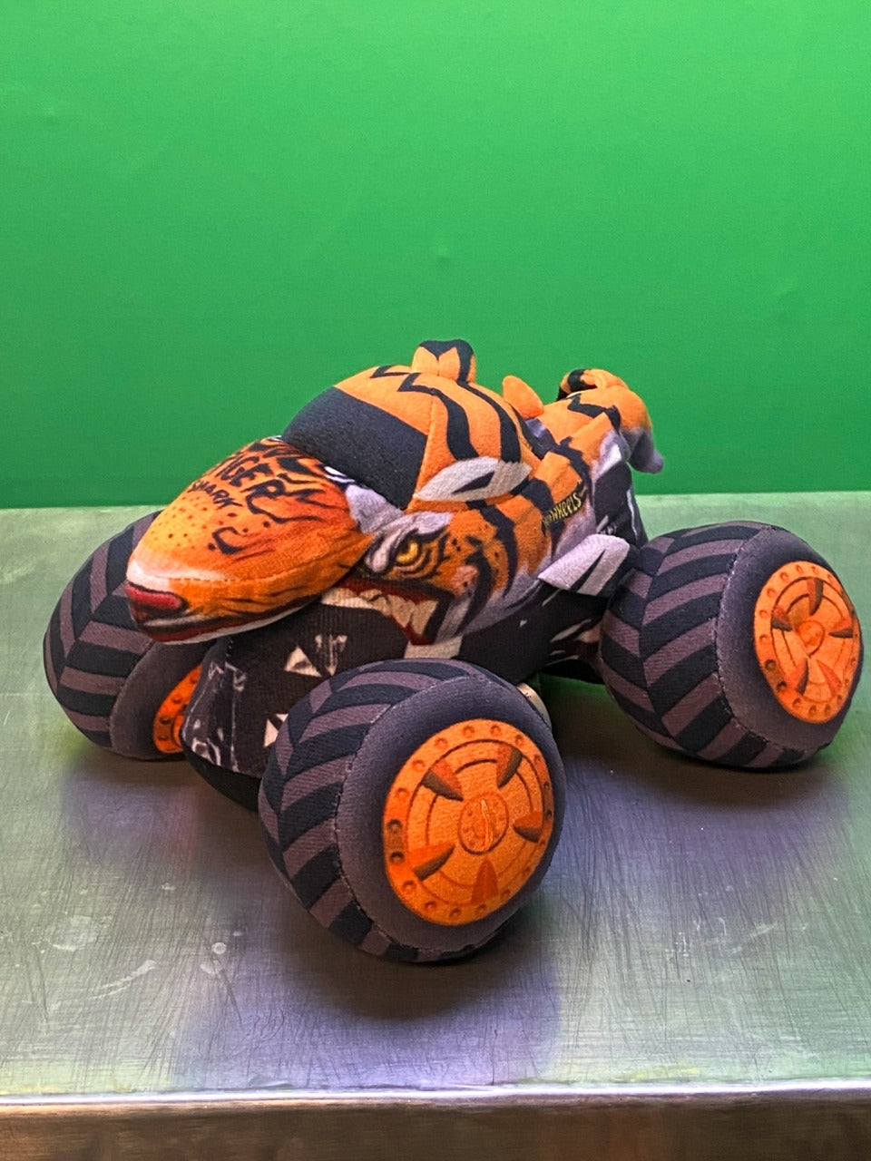 Hot Wheel・Monster Trucks・Tiger Shark・Plush / ホットウィール・モンスタートラック・タイガーシャーク・ぬいぐるみ