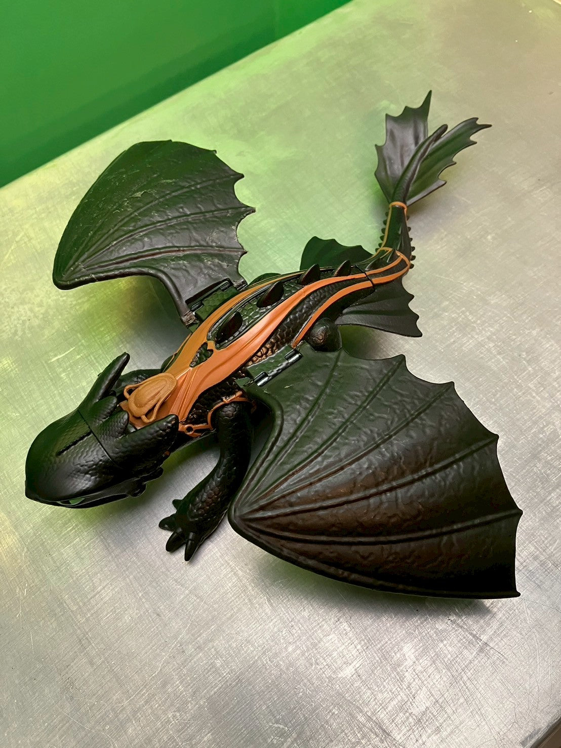How to Train Your Dragon・Toothless / ヒックとドラゴン・トゥース・フィギュア