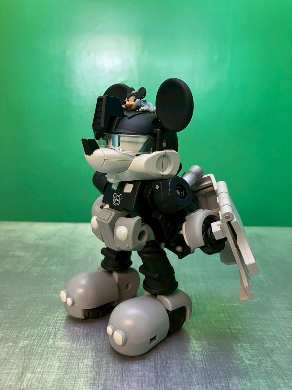 【箱付き】2009・TAKARA TOMY・TRANSFORMERS・MICKEY MOUSE TRAILER (MONOCHROME) / トランスフォーマー・ミッキーマウストレーラー