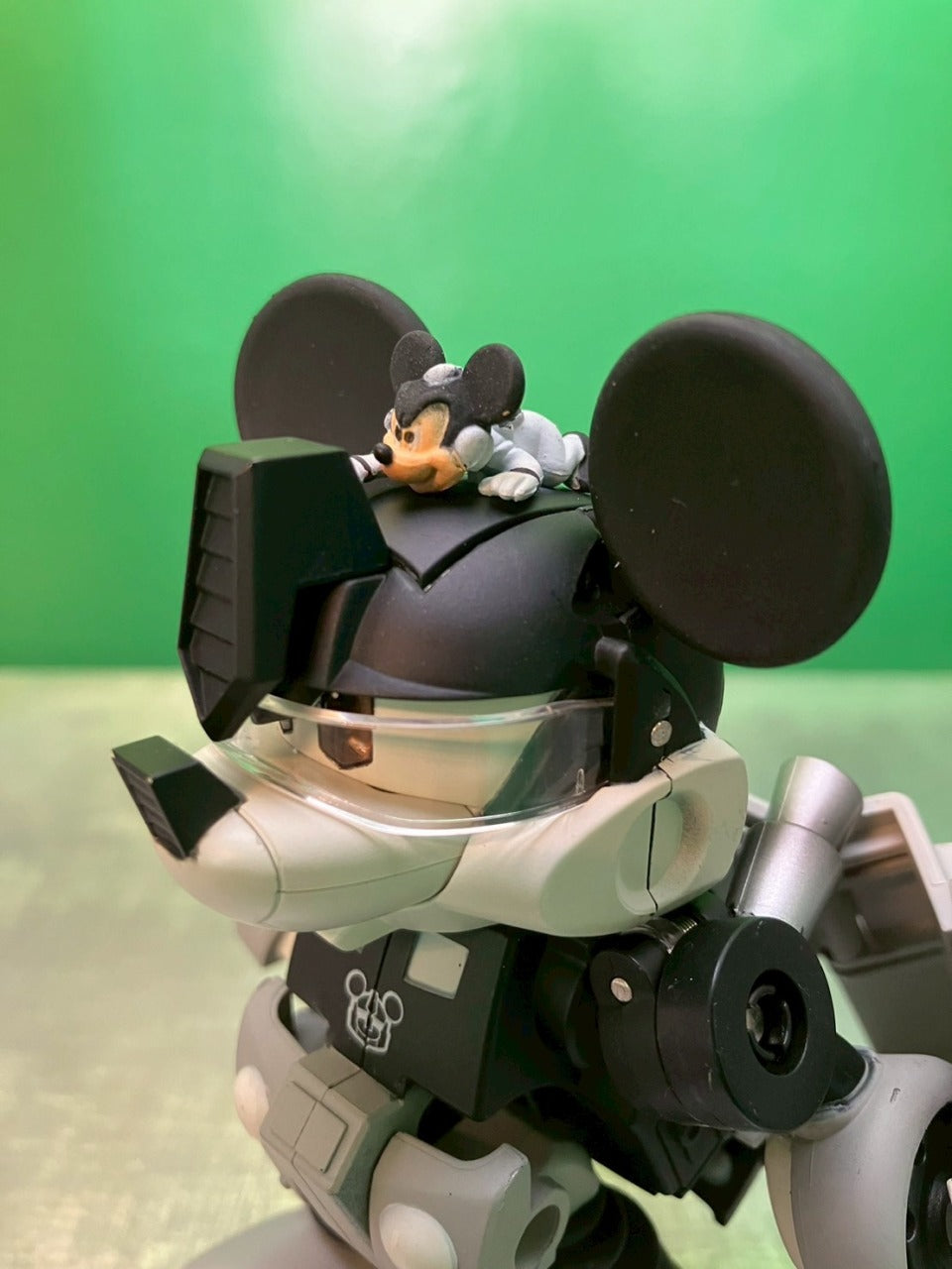 【箱付き】2009・TAKARA TOMY・TRANSFORMERS・MICKEY MOUSE TRAILER (MONOCHROME) / トランスフォーマー・ミッキーマウストレーラー