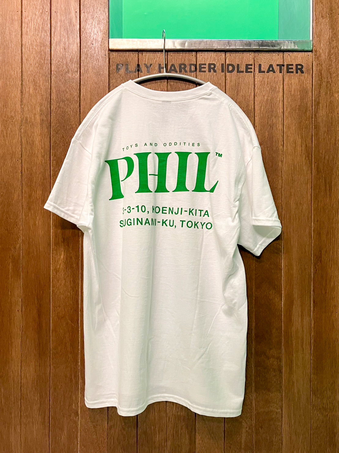 PHIL STORE S/S TEE (GREEN LOGO)