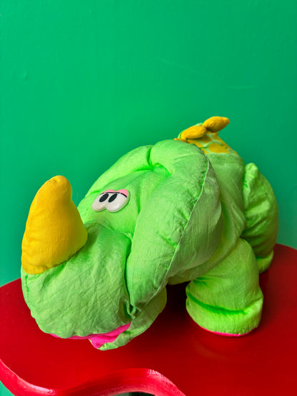 1992・Dino Roars・Fisher-Price / フィッシャープライス・ディノロアーズ・トリケラトプス・ぬいぐるみ
