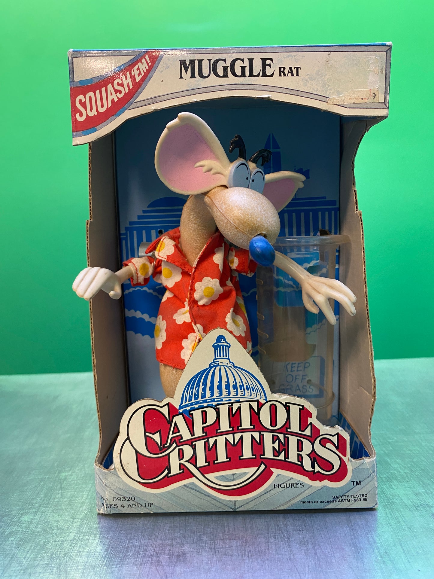 Capitol Critters・Squash Em・Muggle・figure / キャピトルクリッターズ・マグル・アクションフィギュア