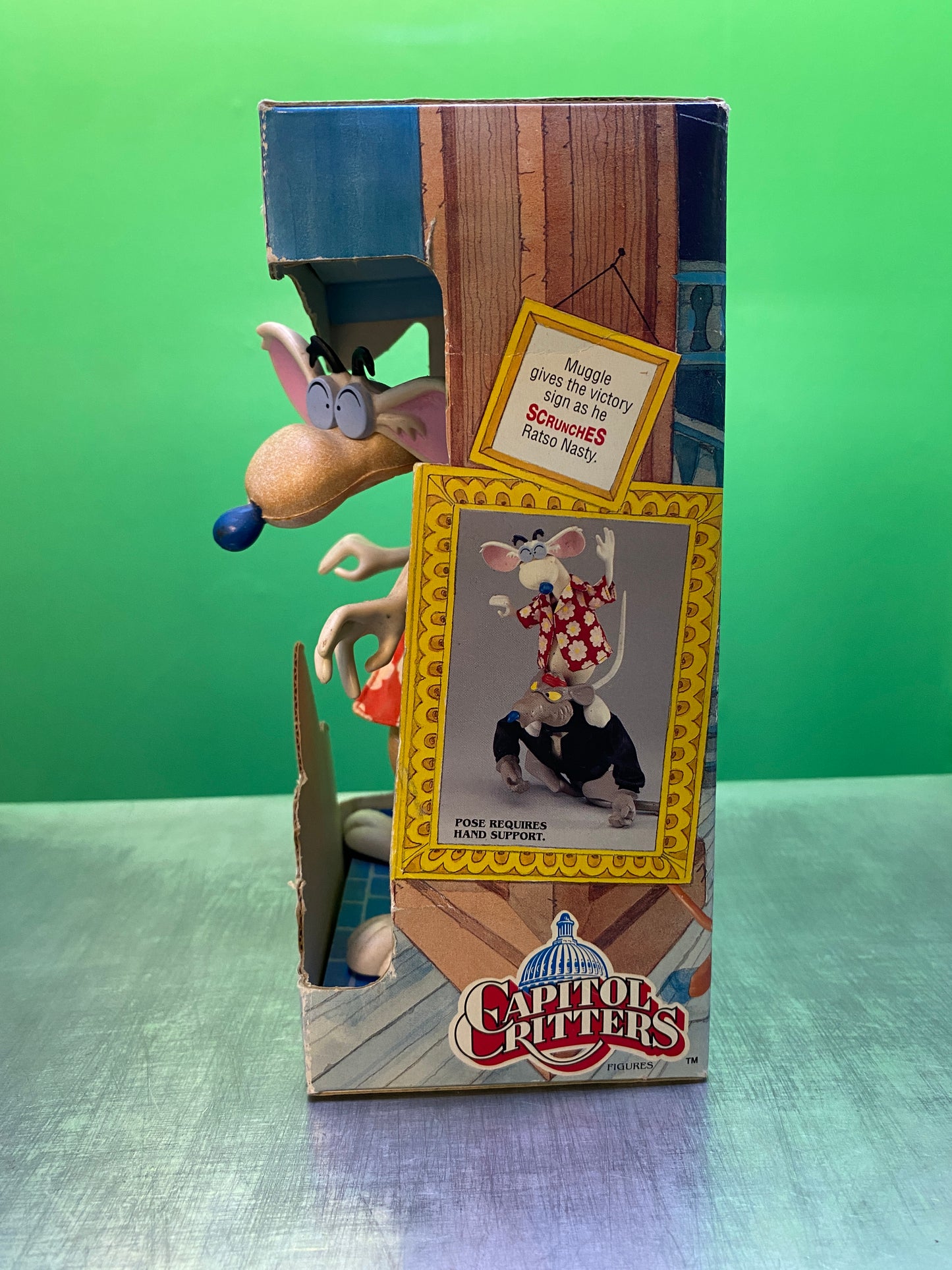 Capitol Critters・Squash Em・Muggle・figure / キャピトルクリッターズ・マグル・アクションフィギュア