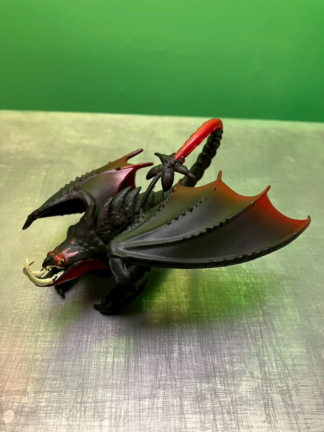 How to Train Your Dragon・Deathgripper・Mini  / ヒックとドラゴン・デスグリッパー（ミニサイズ）・フィギュア