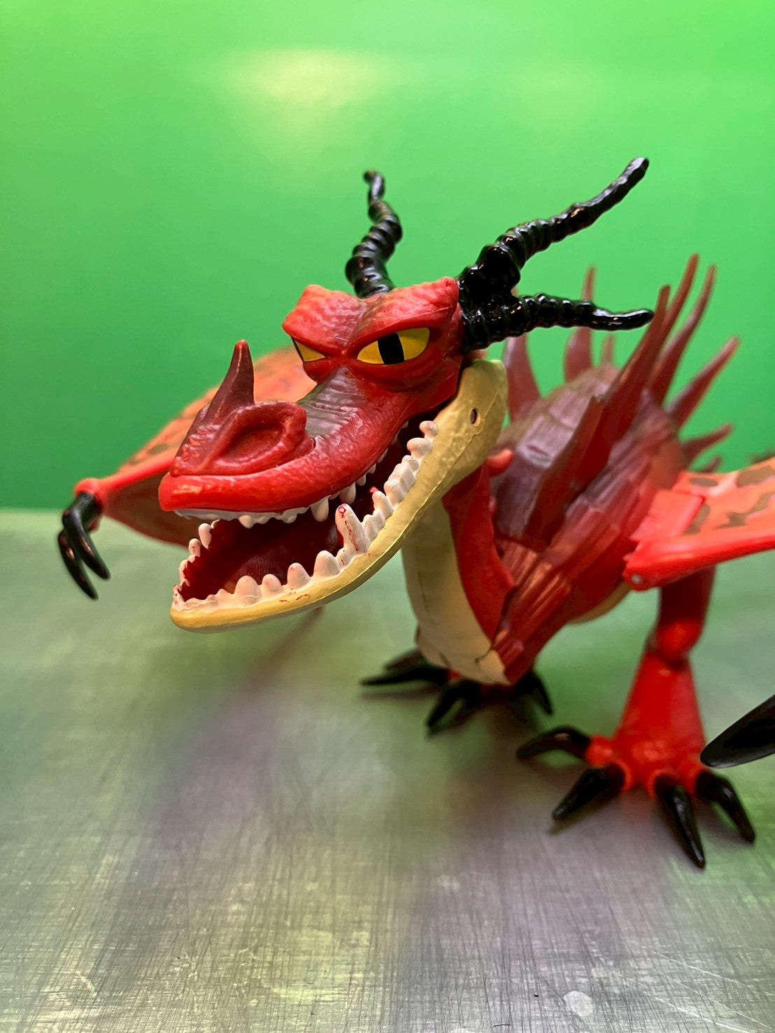【音声&ライトギミック付き】How to Train Your Dragon・Hookfang / ヒックとドラゴン・フックファングドラゴン・フィギュア