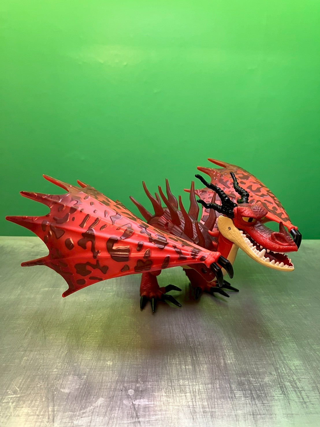【音声&ライトギミック付き】How to Train Your Dragon・Hookfang / ヒックとドラゴン・フックファングドラゴン・フィギュア