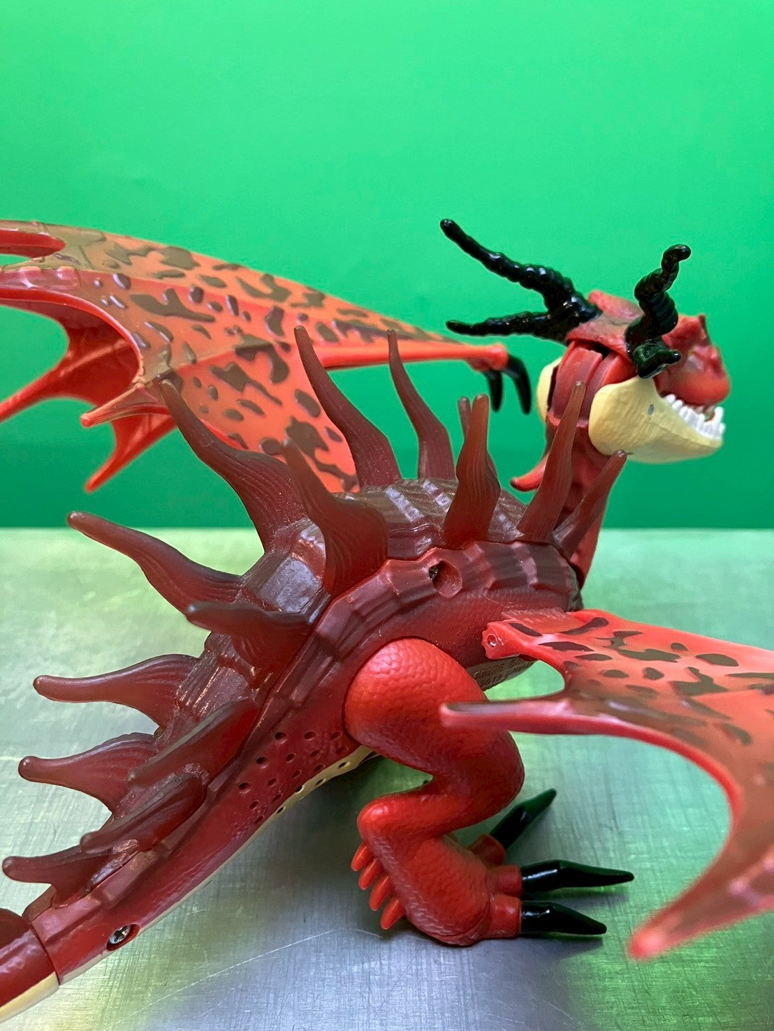 【音声&ライトギミック付き】How to Train Your Dragon・Hookfang / ヒックとドラゴン・フックファングドラゴン・フィギュア