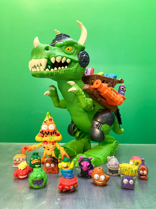 The Grossery Gang・Time Wars Chomp 'n' Chew・Trash-O-Saur / グロッサリーギャング・アクションフィギュア